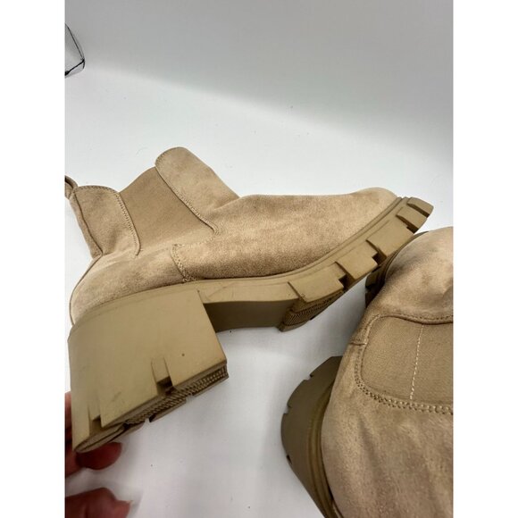 Madden Girl Womens Tessa Beige Chunky Chelsea Lug Soles Boots Size 10M - Picture 7 of 8